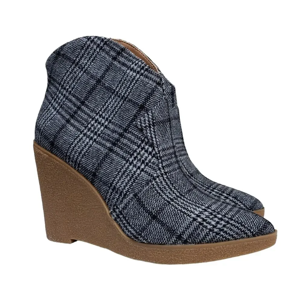 JESSICA SIMPSON Womens 7.5 Crais Black White Plaid Wedge Bootie NEW